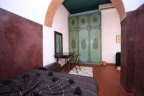 Riad O-ly