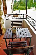 By the Way Guesthouse