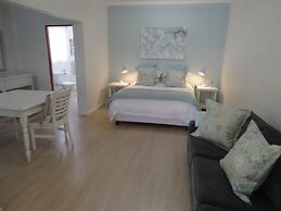 By the Way Guesthouse