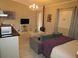 By the Way Guesthouse