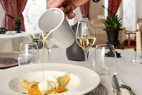 Logis Hôtel Restaurant Le Cheval Blanc