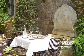 Logis Hôtel Restaurant Le Cheval Blanc