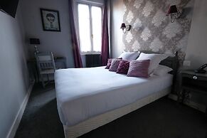 Logis Hôtel Restaurant Le Cheval Blanc