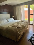 Bahia Paraiso Apart & Suites