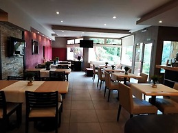 Bahia Paraiso Apart & Suites