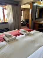 Bahia Paraiso Apart & Suites