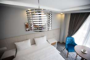 Royal Inci Airport Hotel