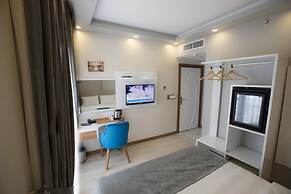 Royal Inci Airport Hotel