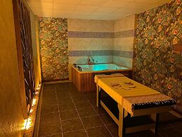 Royal Inci Airport Hotel