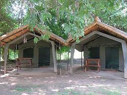 Croc Valley Camp