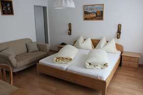 Hotel Al Rom