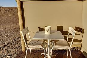 Kanaan N/a'an ku sê Desert Retreat