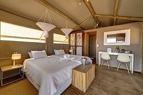 Kanaan N/a'an ku sê Desert Retreat