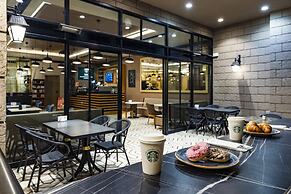Ramada by Wyndham Istanbul Golden Horn