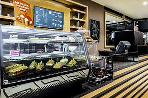 Ramada by Wyndham Istanbul Golden Horn