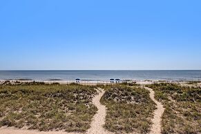 Ocean Place Condo with Direct Access to the Beach by RedAwning