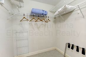 Ocean Place Condo with Direct Access to the Beach by RedAwning