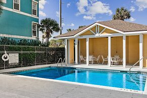 Oceanside Townhouse with Ocean View and Access to the Deck by RedAwnin