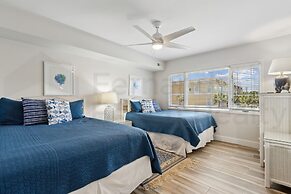 Oceanside Townhouse with Ocean View and Access to the Deck by RedAwnin