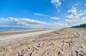 Oceanside Townhouse with Ocean View and Access to the Deck by RedAwnin