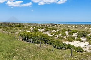 Oceanside Townhouse with Ocean View and Access to the Deck by RedAwnin