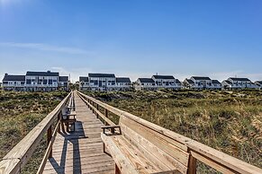 Oceanside Townhouse with Ocean View and Access to the Deck by RedAwnin