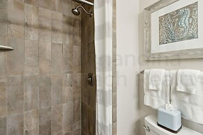 Oceanside Townhouse with Ocean View and Access to the Deck by RedAwnin