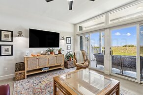 Oceanside Townhouse with Ocean View and Access to the Deck by RedAwnin