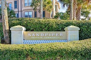 Oceanside Townhouse with Ocean View and Access to the Deck by RedAwnin