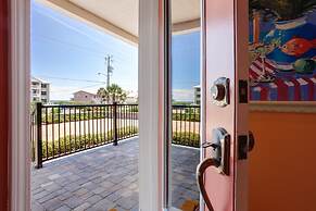 Pet Friendly Condo with Private Parking and Elevator by RedAwning