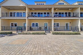 Pet Friendly Condo with Private Parking and Elevator by RedAwning