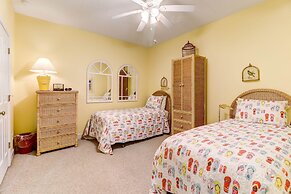 Pet Friendly Condo with Private Parking and Elevator by RedAwning