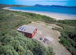 Cloudy Bay Cabin