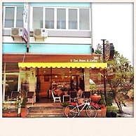 U Dee Room & Coffee