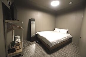 The Bay Guesthouse - Hostel