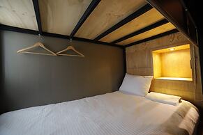 The Bay Guesthouse - Hostel