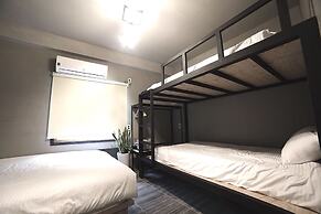 The Bay Guesthouse - Hostel