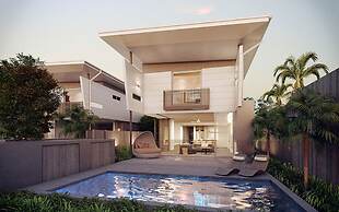 Koko's Beach House 3