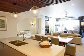 Koko's Beach House 3