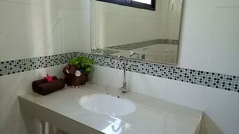 Sawasdee River Kwai Lodge