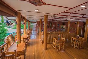 Teak Wood Hotel
