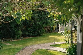Beau Vallon Bungalows