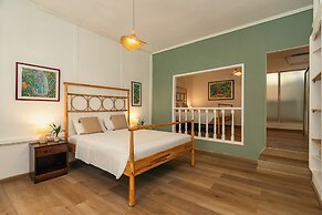 Beau Vallon Bungalows
