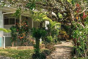 Beau Vallon Bungalows