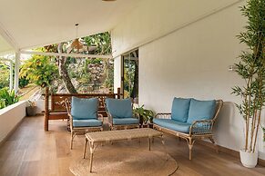 Beau Vallon Bungalows