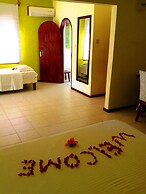 Beau Vallon Bungalows