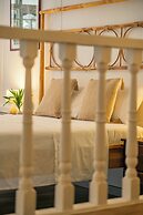 Beau Vallon Bungalows
