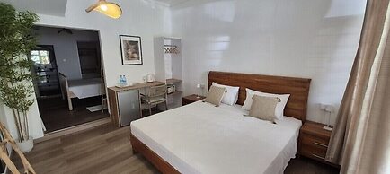 Beau Vallon Bungalows