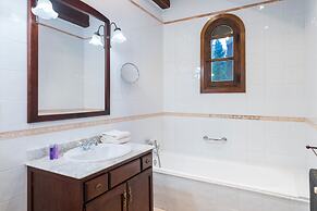 Can Furios Hotel by Can Calco Hotels