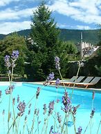 Logis Hôtel Restaurant Le Castel Fleuri